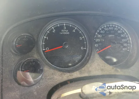 2010 Chevrolet Suburban 1500 Ls z USA, uszkodzony, nr VIN 1GNUKHE32AR291666